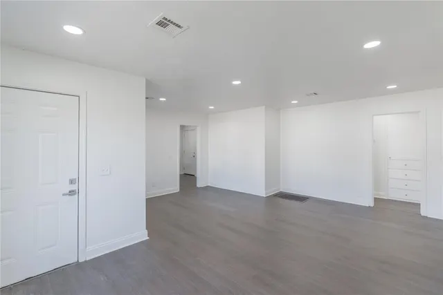 Photo 3 — 2204 NE 25th Street, Oklahoma City, OK 73111