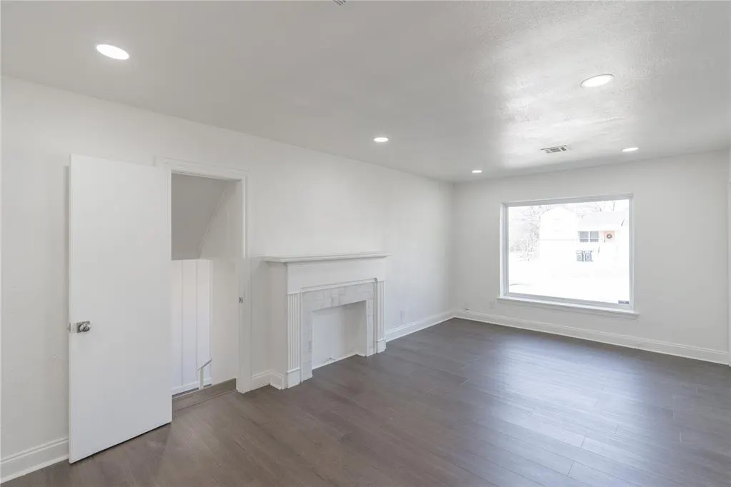 Photo 4 — 2204 NE 25th Street, Oklahoma City, OK 73111