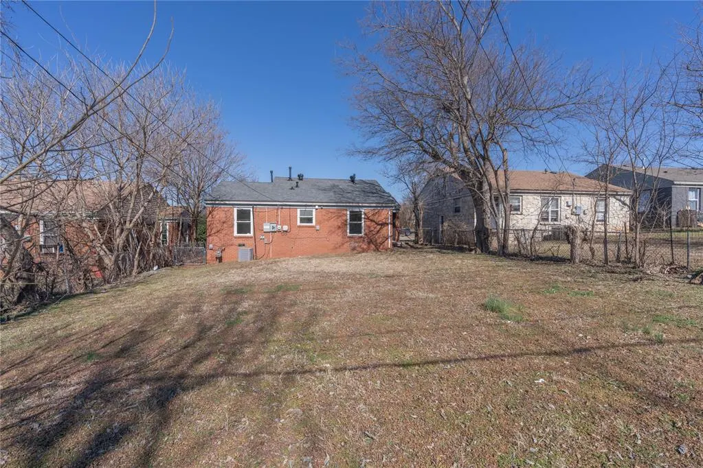 Photo 21 — 2204 NE 25th Street, Oklahoma City, OK 73111