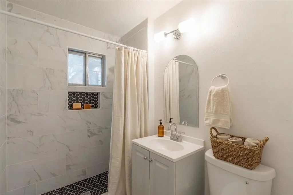 Photo 4 — 3916 S Youngs Place, Oklahoma City, OK 73119