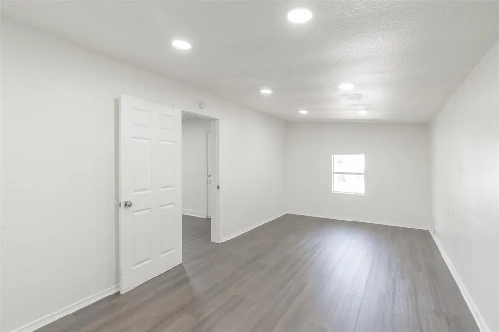 Photo 9 — 3916 S Youngs Place, Oklahoma City, OK 73119
