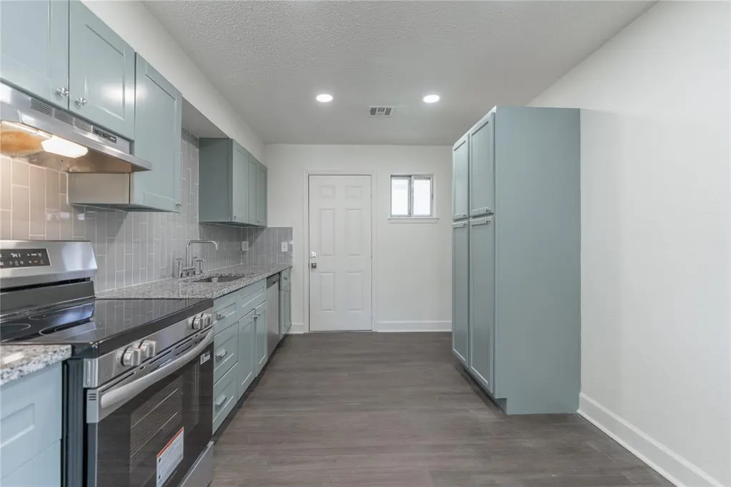 Photo 12 — 3916 S Youngs Place, Oklahoma City, OK 73119