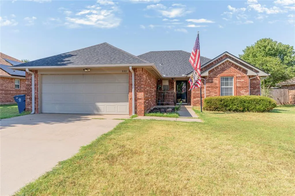 Front exterior — 333 NE 9th Place, Newcastle, OK 73065