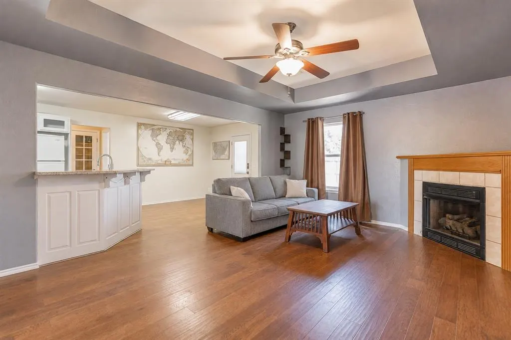 Photo 2 — 333 NE 9th Place, Newcastle, OK 73065