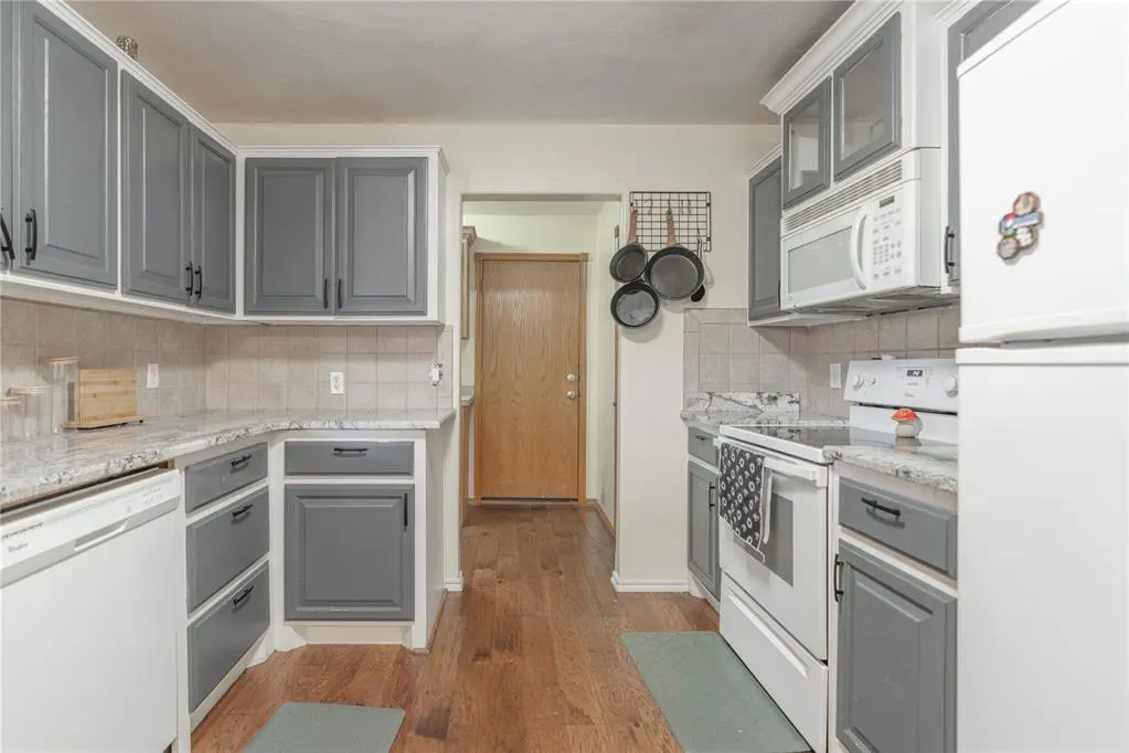Photo 6 — 333 NE 9th Place, Newcastle, OK 73065