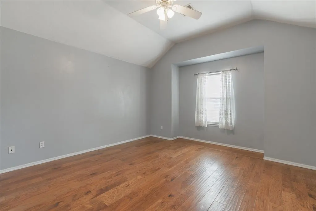 Photo 8 — 333 NE 9th Place, Newcastle, OK 73065