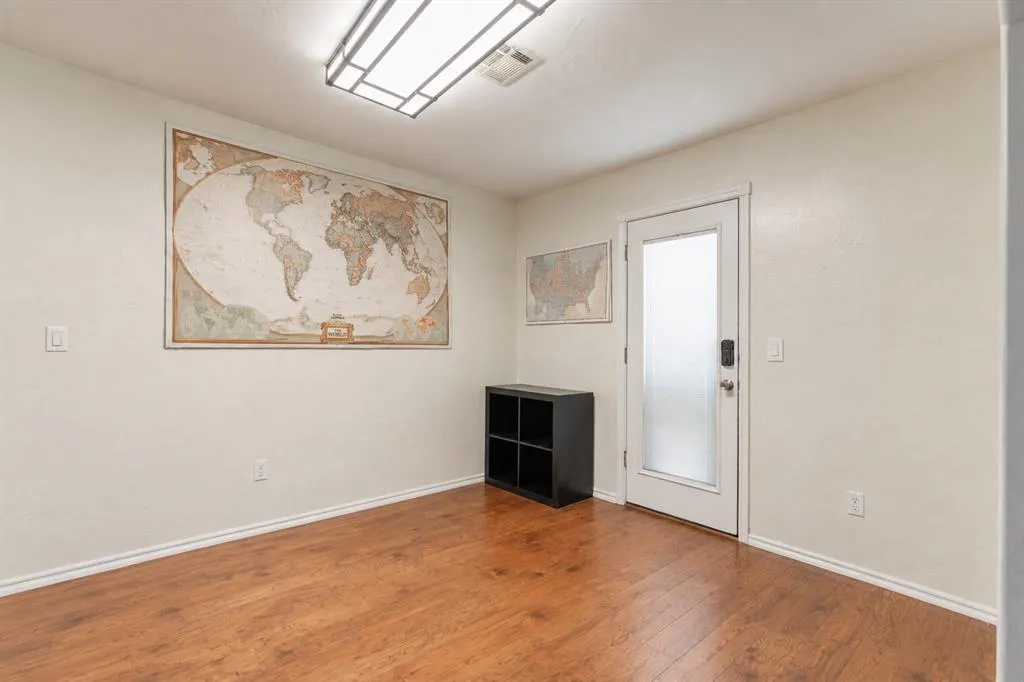 Photo 9 — 333 NE 9th Place, Newcastle, OK 73065