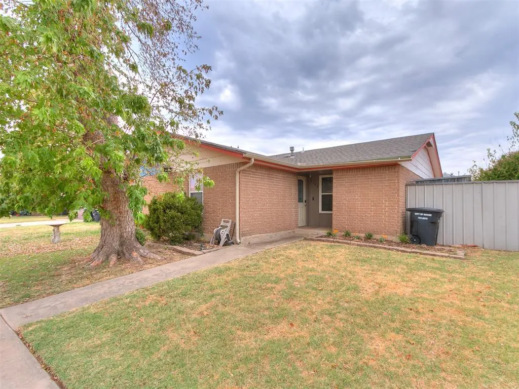 Photo 4 — 2133 Meench Drive, Oklahoma City, OK 73170