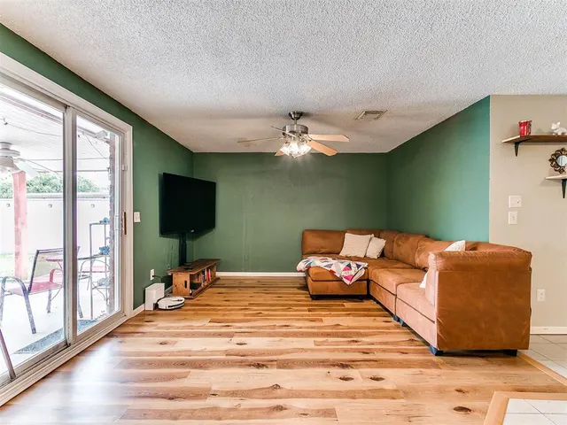 Photo 6 — 2133 Meench Drive, Oklahoma City, OK 73170