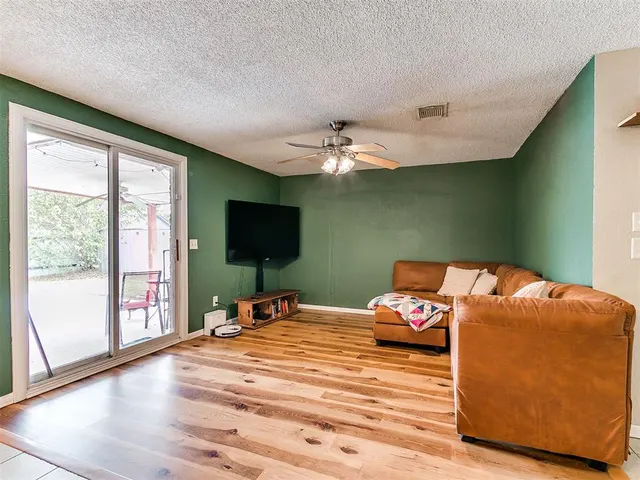 Photo 7 — 2133 Meench Drive, Oklahoma City, OK 73170