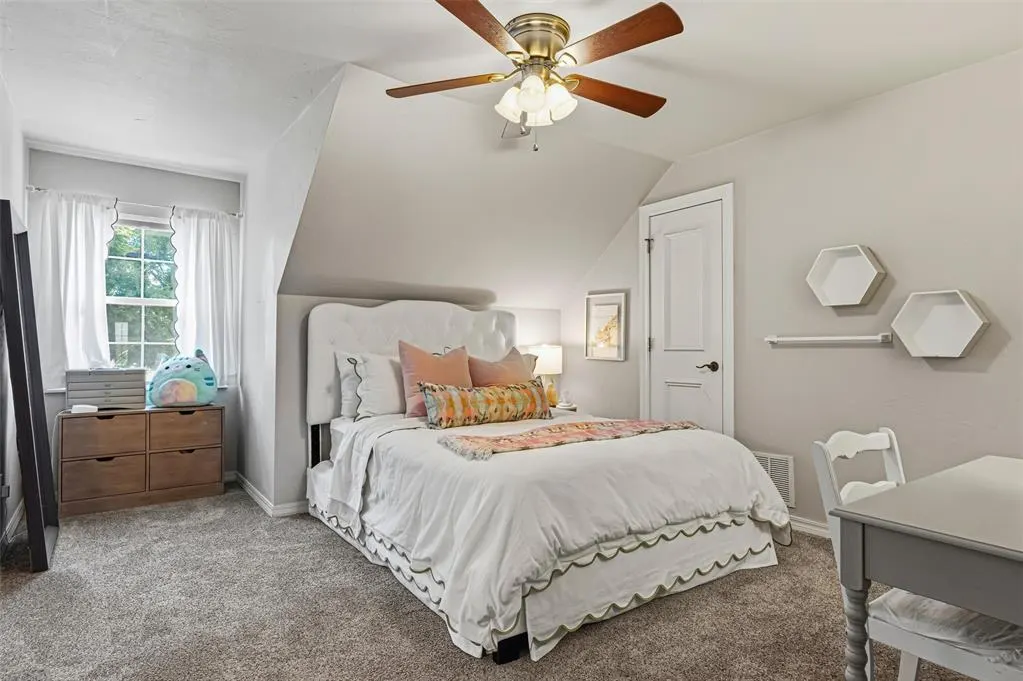 Photo 39 — 1901 Mission Hills Circle, Edmond, OK 73025