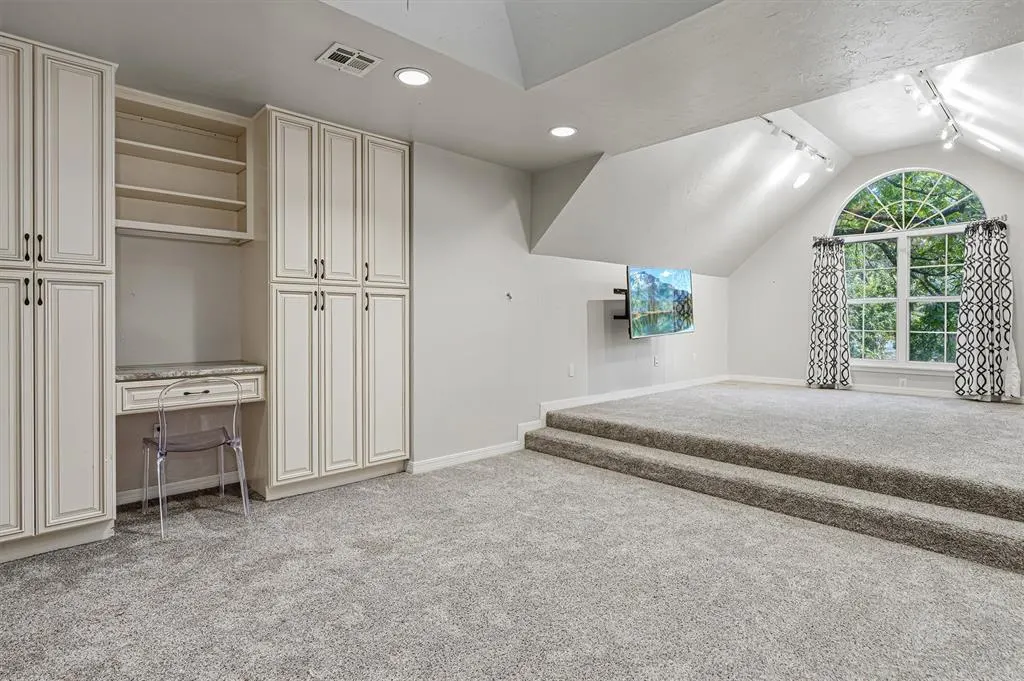 Photo 44 — 1901 Mission Hills Circle, Edmond, OK 73025