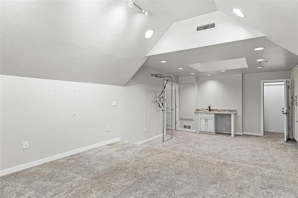 Photo 45 — 1901 Mission Hills Circle, Edmond, OK 73025