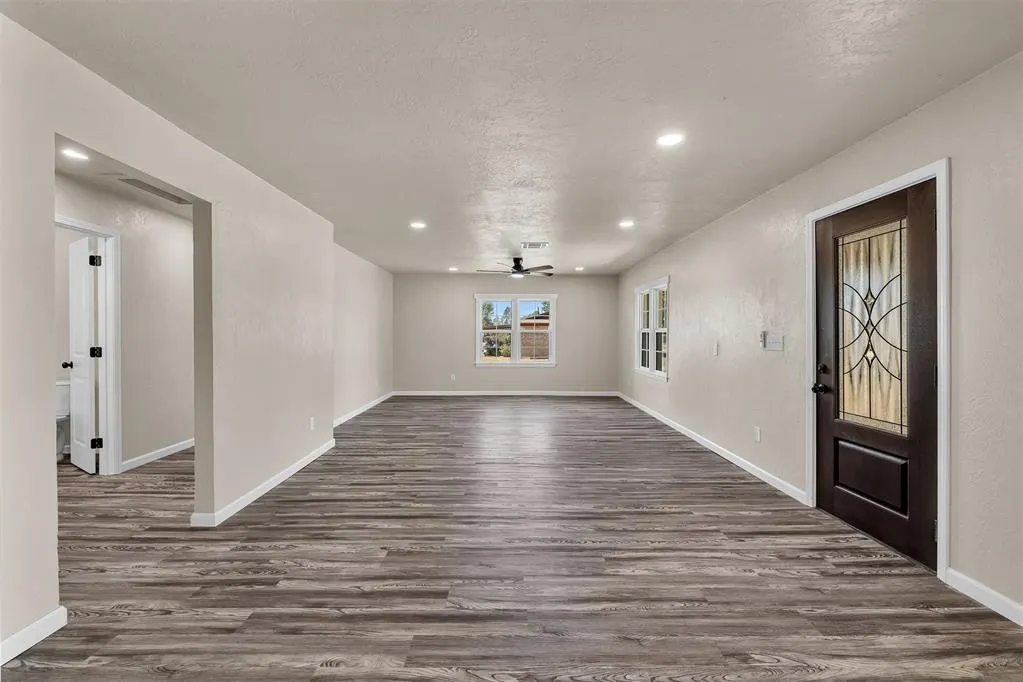 Photo 12 — 504 E 2nd Street, Calumet, OK 73014