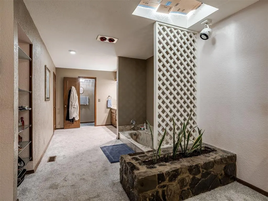 Photo 26 — 10604 Admiral Drive, Oklahoma City, OK 73162