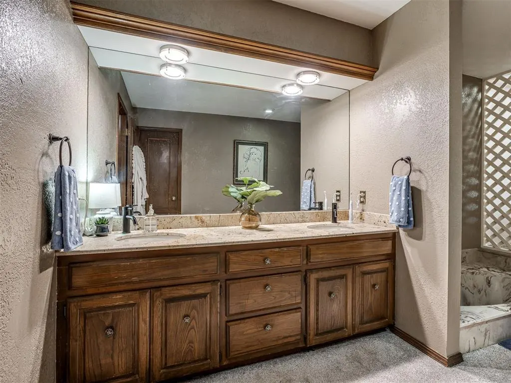 Photo 27 — 10604 Admiral Drive, Oklahoma City, OK 73162