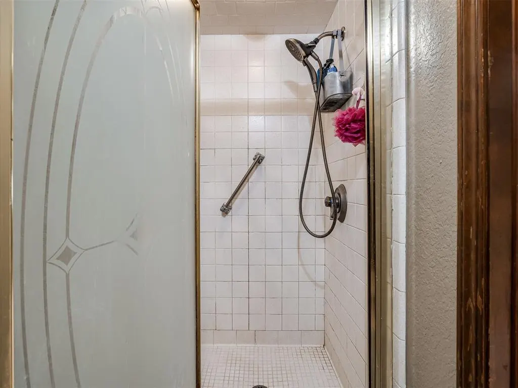 Photo 28 — 10604 Admiral Drive, Oklahoma City, OK 73162