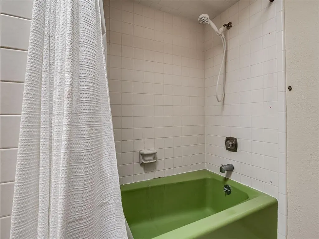Photo 35 — 10604 Admiral Drive, Oklahoma City, OK 73162