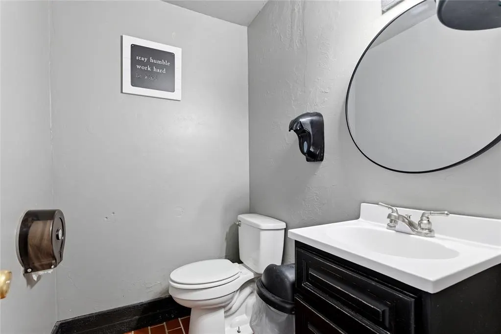 Photo 22 — 608 S Woody Guthrie Street, Okemah, OK 74859