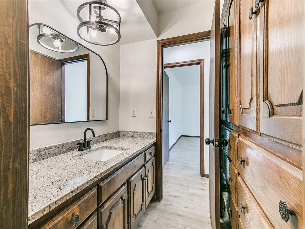 Photo 7 — 103 Clador, Chandler, OK 74834