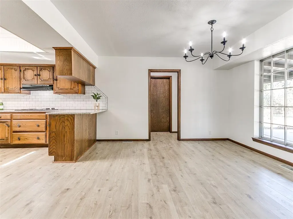 Photo 17 — 103 Clador, Chandler, OK 74834