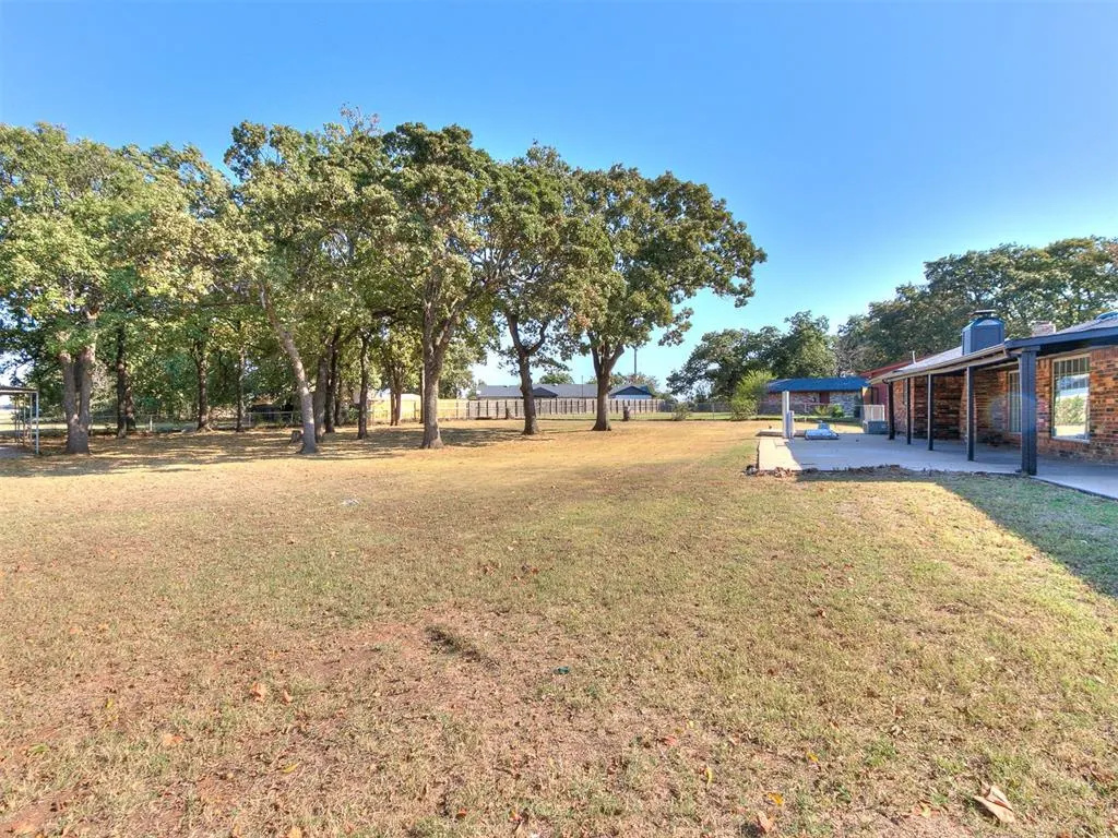 Photo 23 — 103 Clador, Chandler, OK 74834