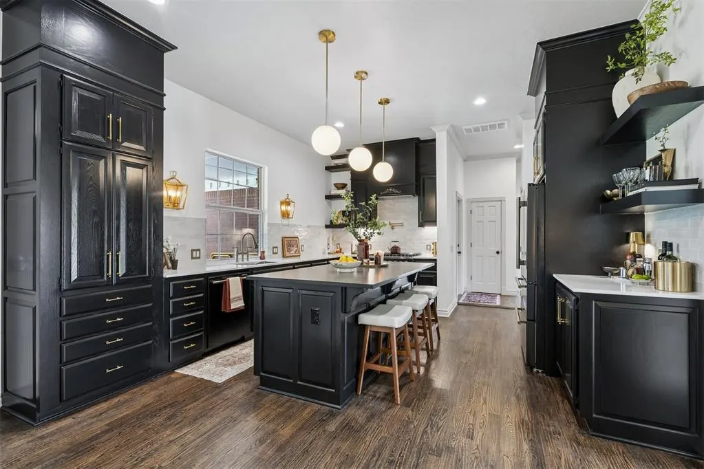 Photo 2 — 23390 Hunters Trail, Edmond, OK 73025