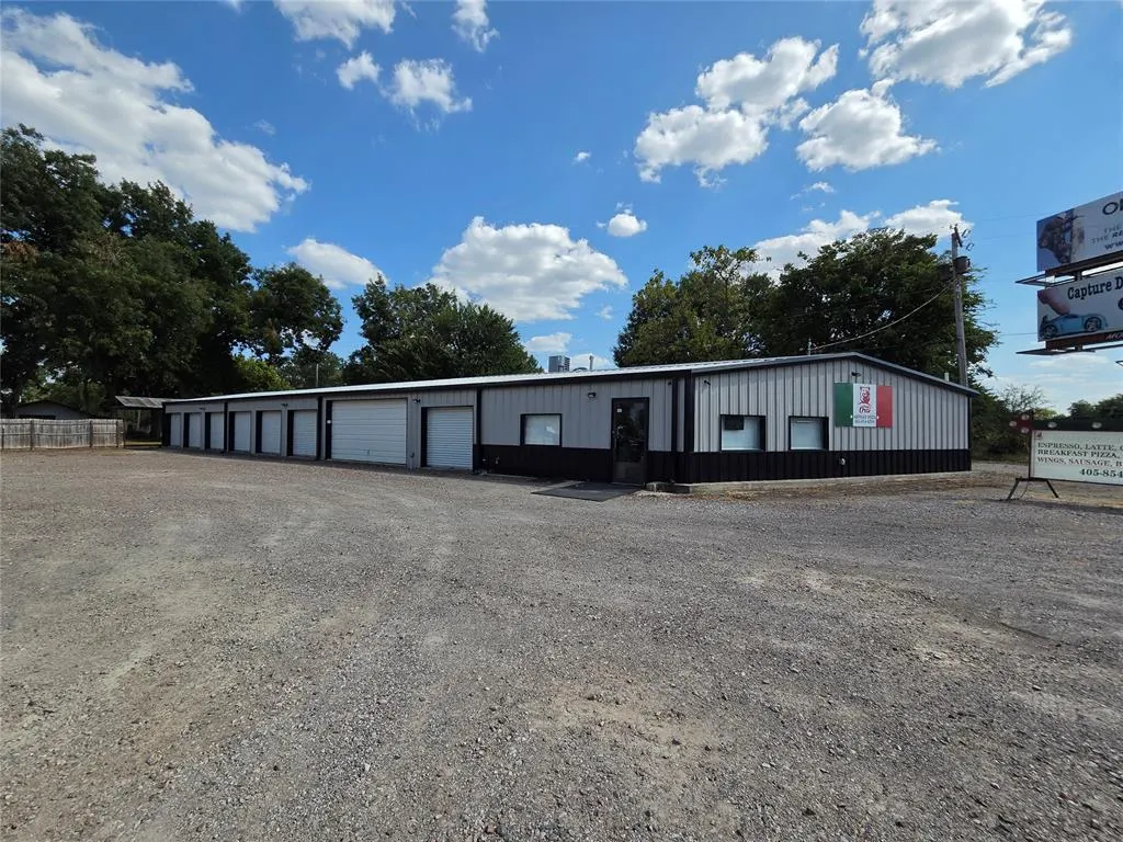 Front exterior — 230 US Highway 77, Lexington, OK 73051