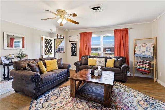 Photo 6 — 813 Standifer Road, Elk City, OK 73644