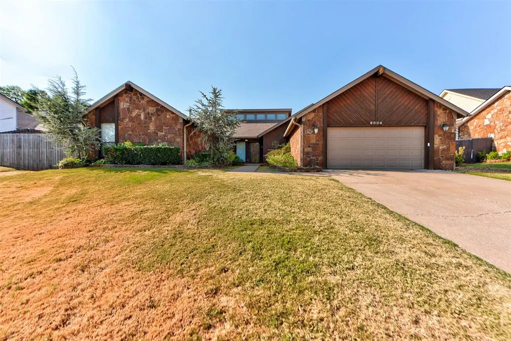 Front exterior — 6004 Covington Lane, Warr Acres, OK 73132