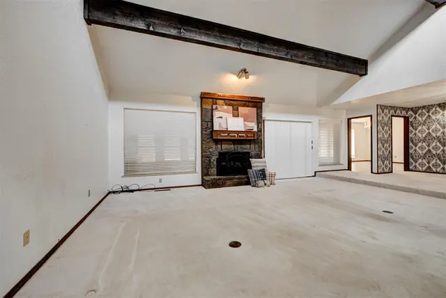Photo 7 — 6004 Covington Lane, Warr Acres, OK 73132