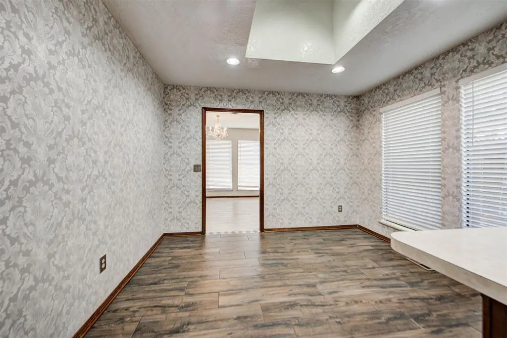 Photo 24 — 6004 Covington Lane, Warr Acres, OK 73132
