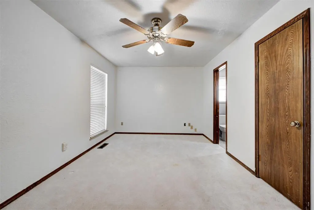 Photo 41 — 6004 Covington Lane, Warr Acres, OK 73132
