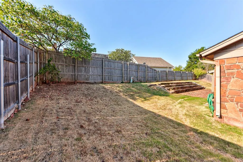Photo 45 — 6004 Covington Lane, Warr Acres, OK 73132