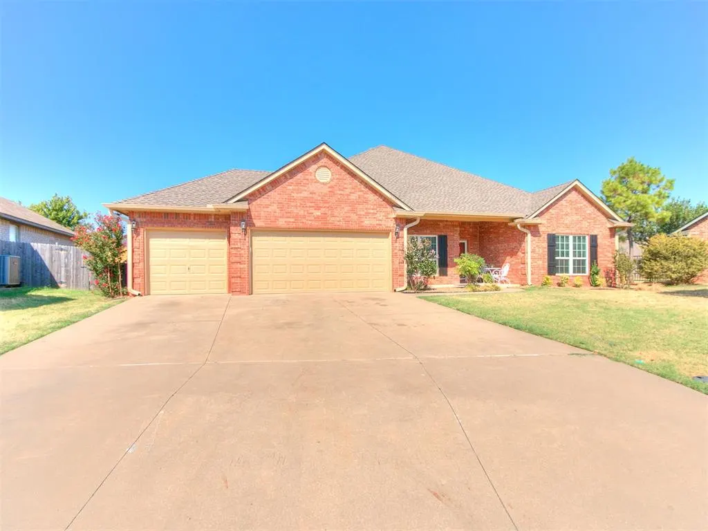 Front exterior — 16321 Vallejo Place, Edmond, OK 73013