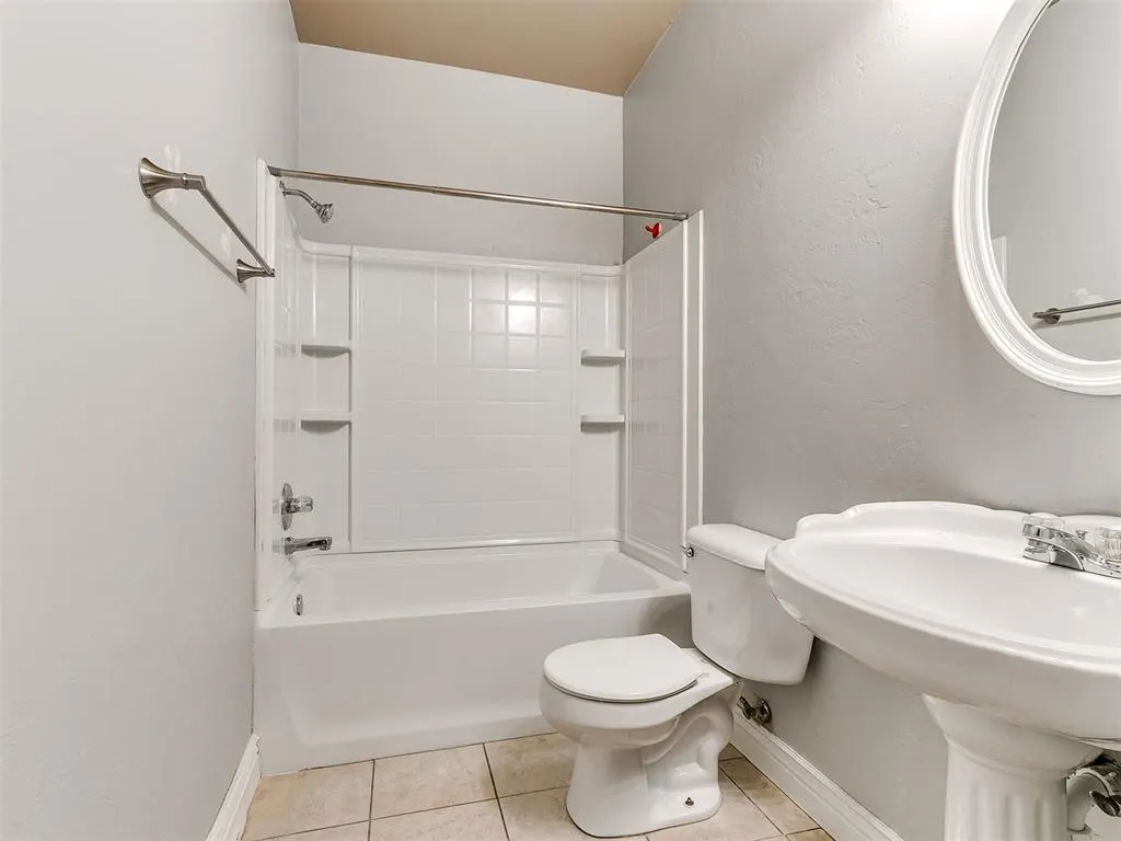 Photo 9 — 16321 Vallejo Place, Edmond, OK 73013