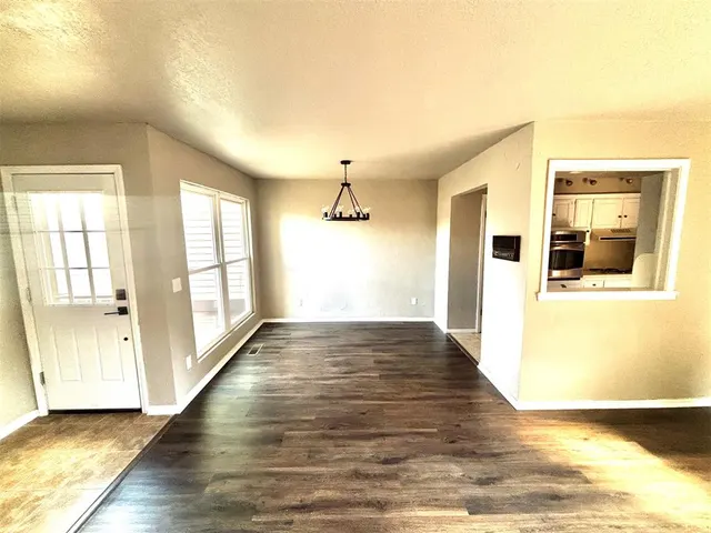 Photo 8 — 333 Sundance Lane, Edmond, OK 73034