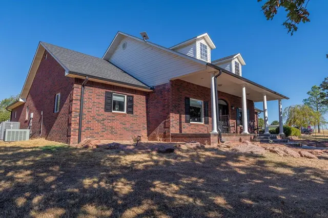 Photo 3 — 18812 Highway 76, Lindsay, OK 73052