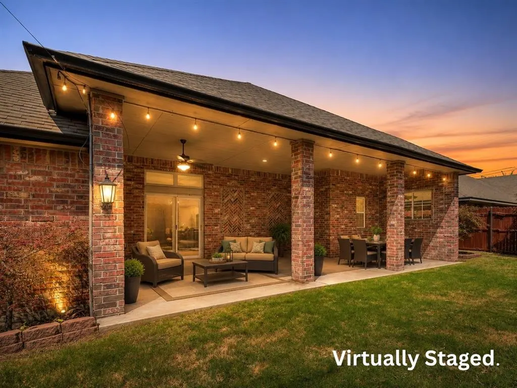 Photo 4 — 908 Ridgeway Drive, Moore, OK 73160