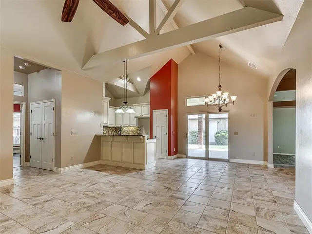Photo 8 — 908 Ridgeway Drive, Moore, OK 73160