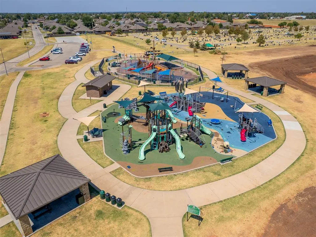 Photo 35 — 908 Ridgeway Drive, Moore, OK 73160