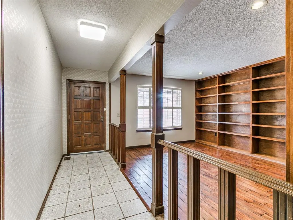 Photo 8 — 6313 N Sunnybridge Court, Oklahoma City, OK 73132
