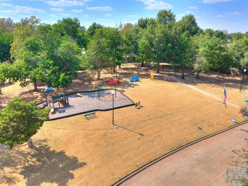 Photo 19 — 6313 N Sunnybridge Court, Oklahoma City, OK 73132