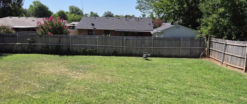 Photo 2 — 3800 Chetwood Drive, Del City, OK 73115
