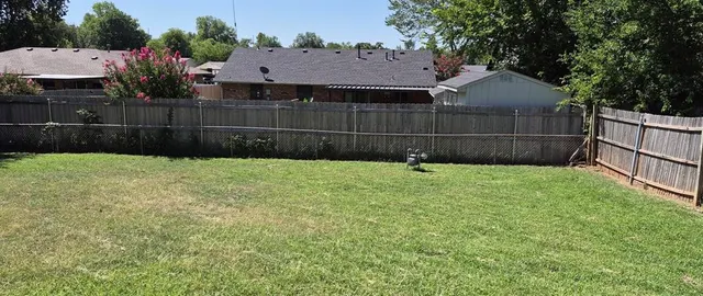 Photo 2 — 3800 Chetwood Drive, Del City, OK 73115