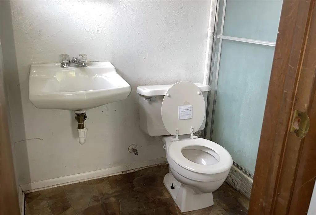 Photo 11 — 3800 Chetwood Drive, Del City, OK 73115