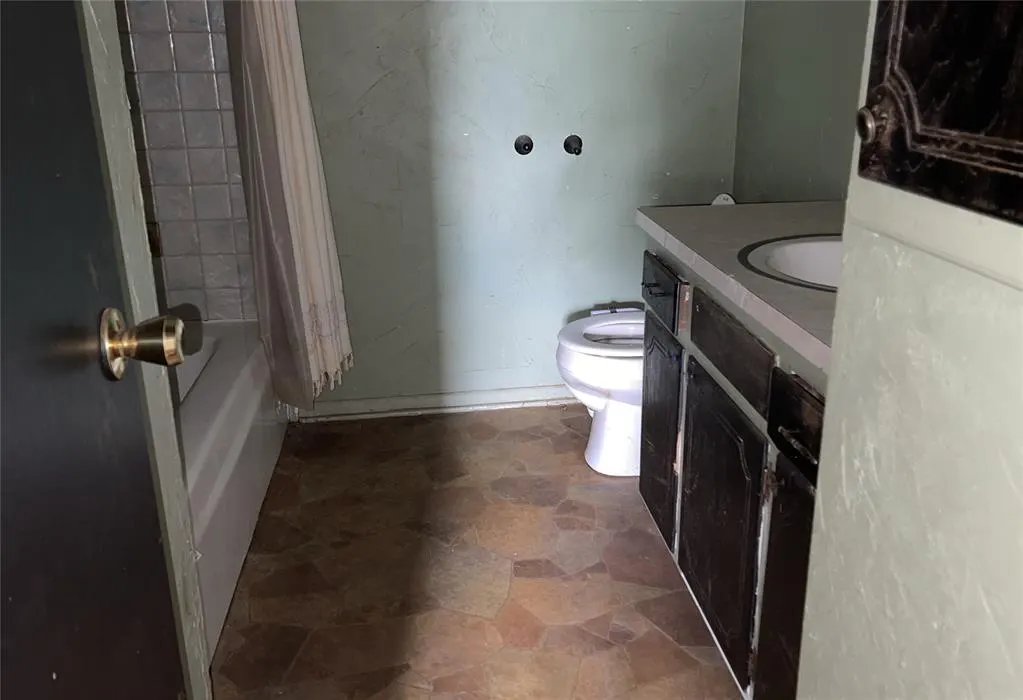 Photo 13 — 3800 Chetwood Drive, Del City, OK 73115