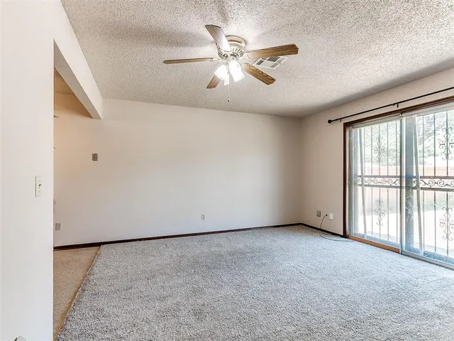 Photo 6 — 217 W Shadywood Drive, Oklahoma City, OK 73110