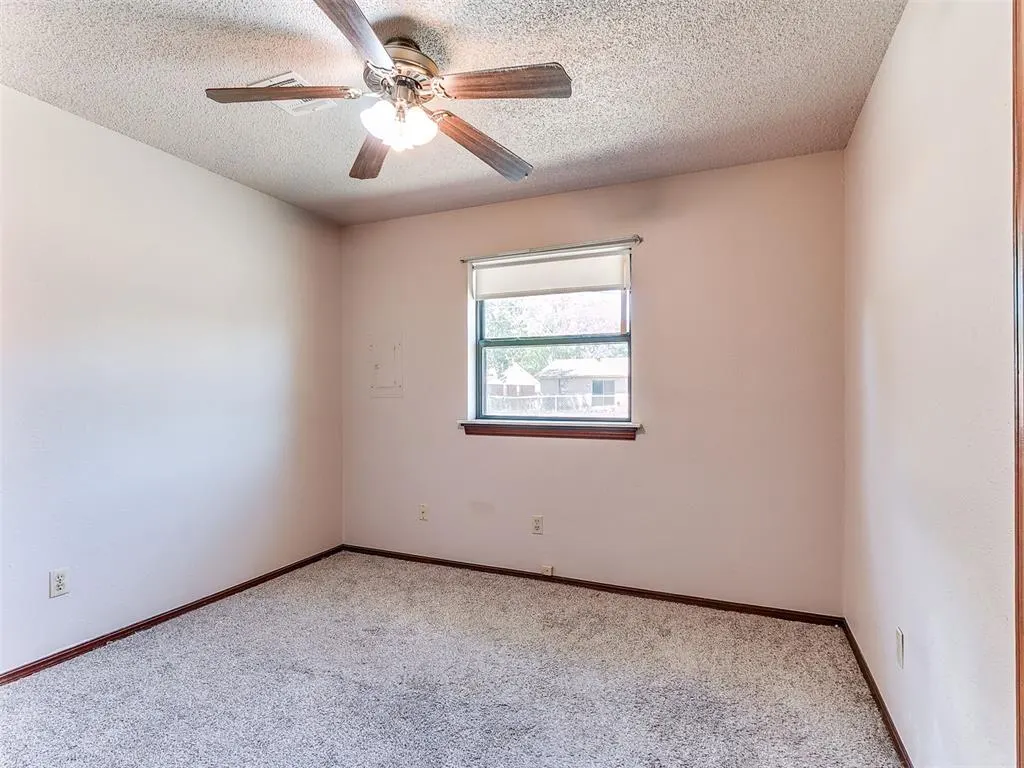 Photo 15 — 217 W Shadywood Drive, Oklahoma City, OK 73110