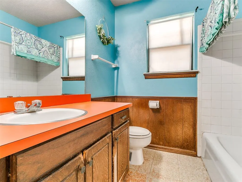 Photo 18 — 217 W Shadywood Drive, Oklahoma City, OK 73110
